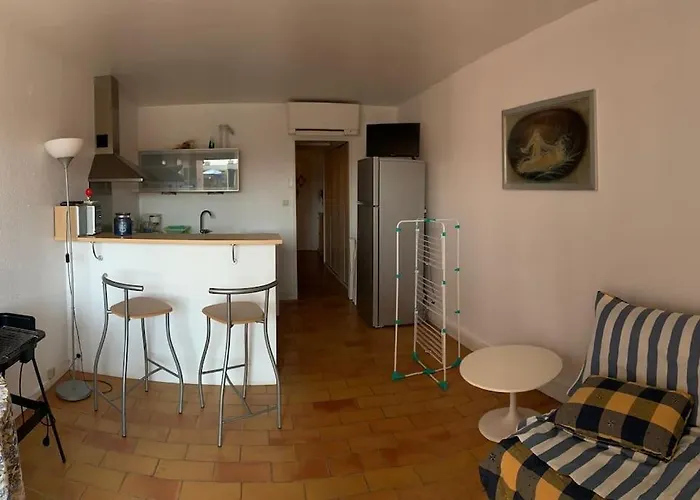 De 4 Places * Бандоль